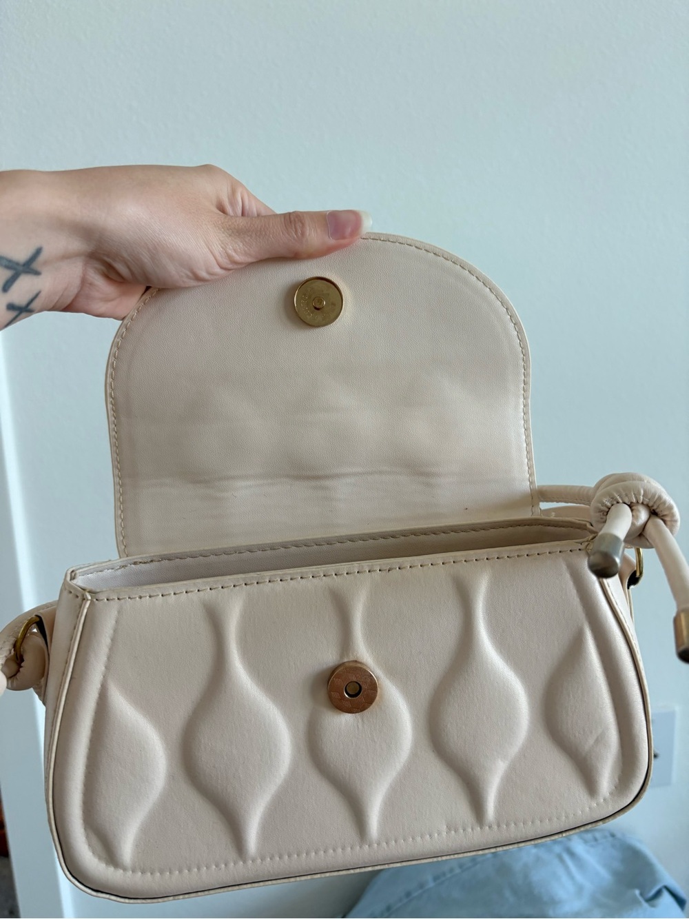 Cream colored Shoulder Bag - Picture 5 of 6